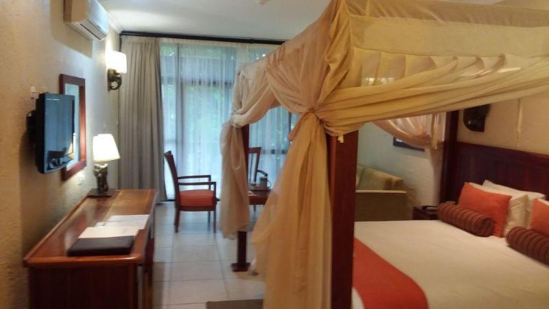 Cresta Mowana Safari Lodge Kasane Ngoại thất bức ảnh